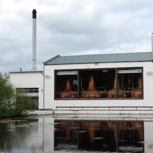 ロイヤルブラックラスチルハウス